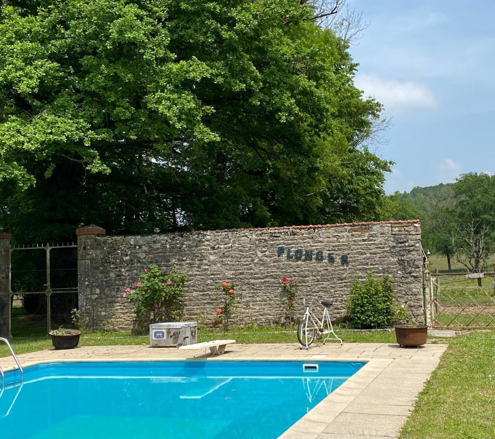 Le Colombier De Malpas Bed & Breakfast Quingey Екстериор снимка