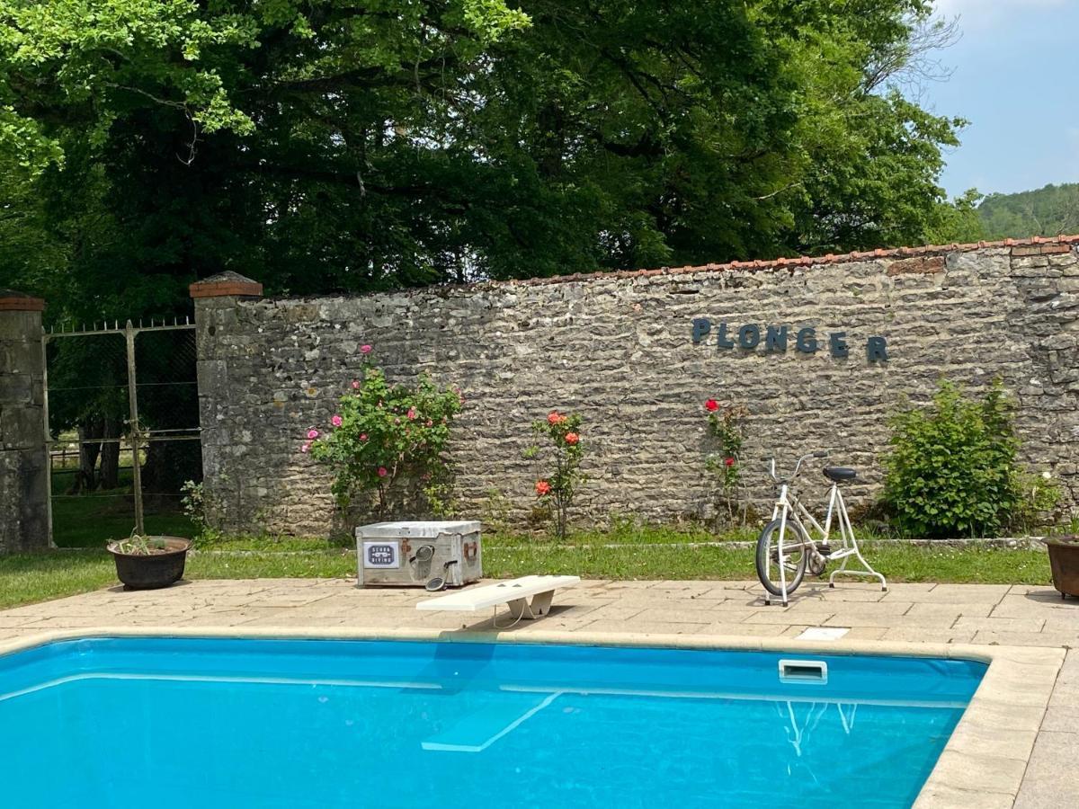 Le Colombier De Malpas Bed & Breakfast Quingey Екстериор снимка