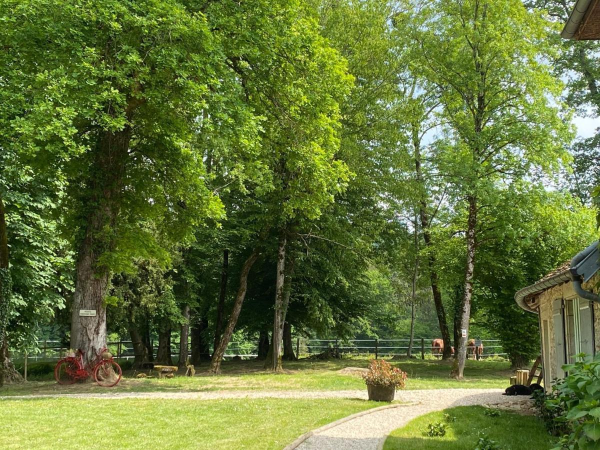 Le Colombier De Malpas Bed & Breakfast Quingey Екстериор снимка