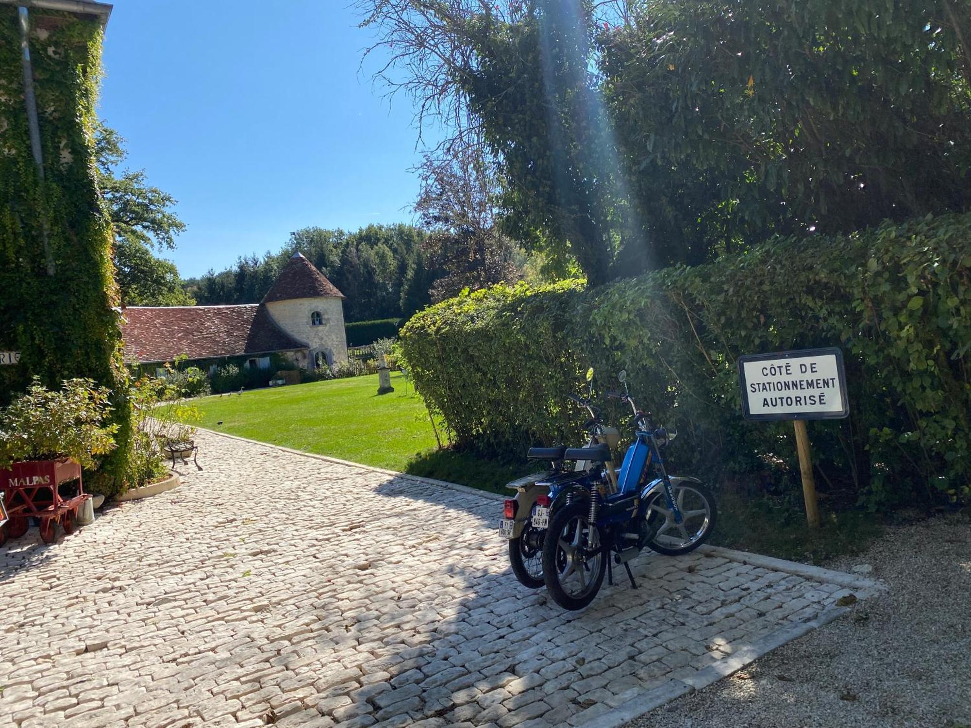 Le Colombier De Malpas Bed & Breakfast Quingey Екстериор снимка