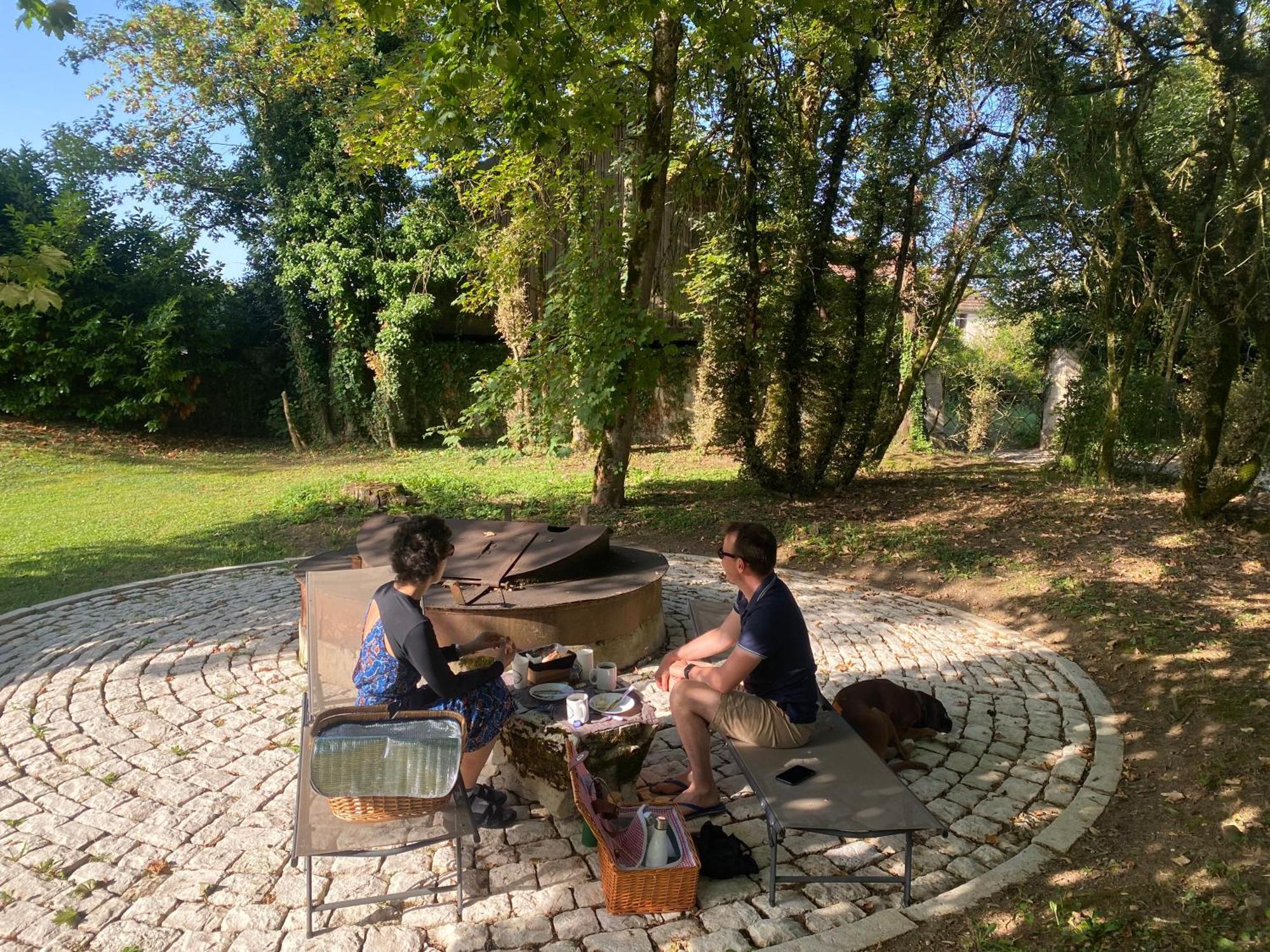 Le Colombier De Malpas Bed & Breakfast Quingey Екстериор снимка