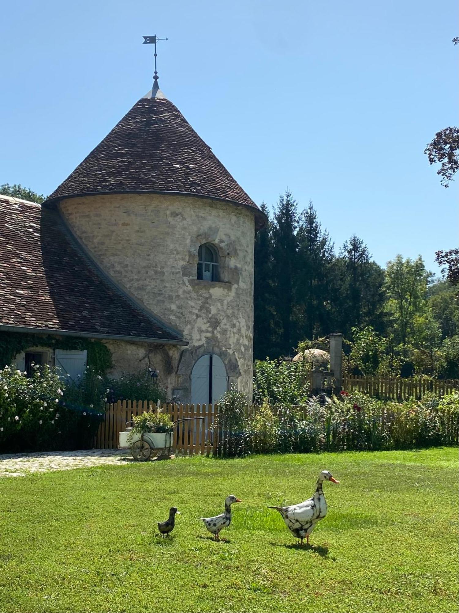Le Colombier De Malpas Bed & Breakfast Quingey Екстериор снимка