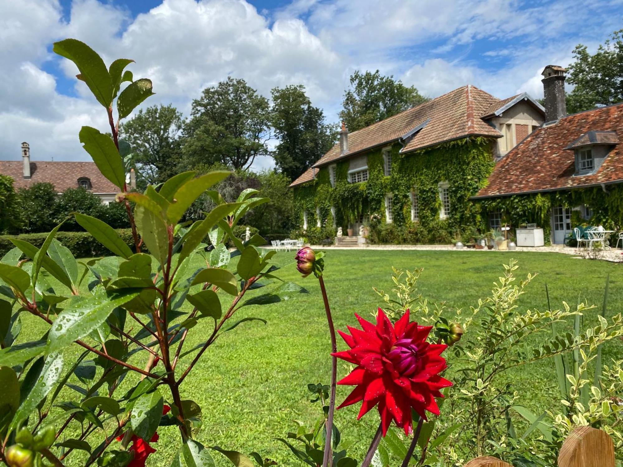 Le Colombier De Malpas Bed & Breakfast Quingey Екстериор снимка