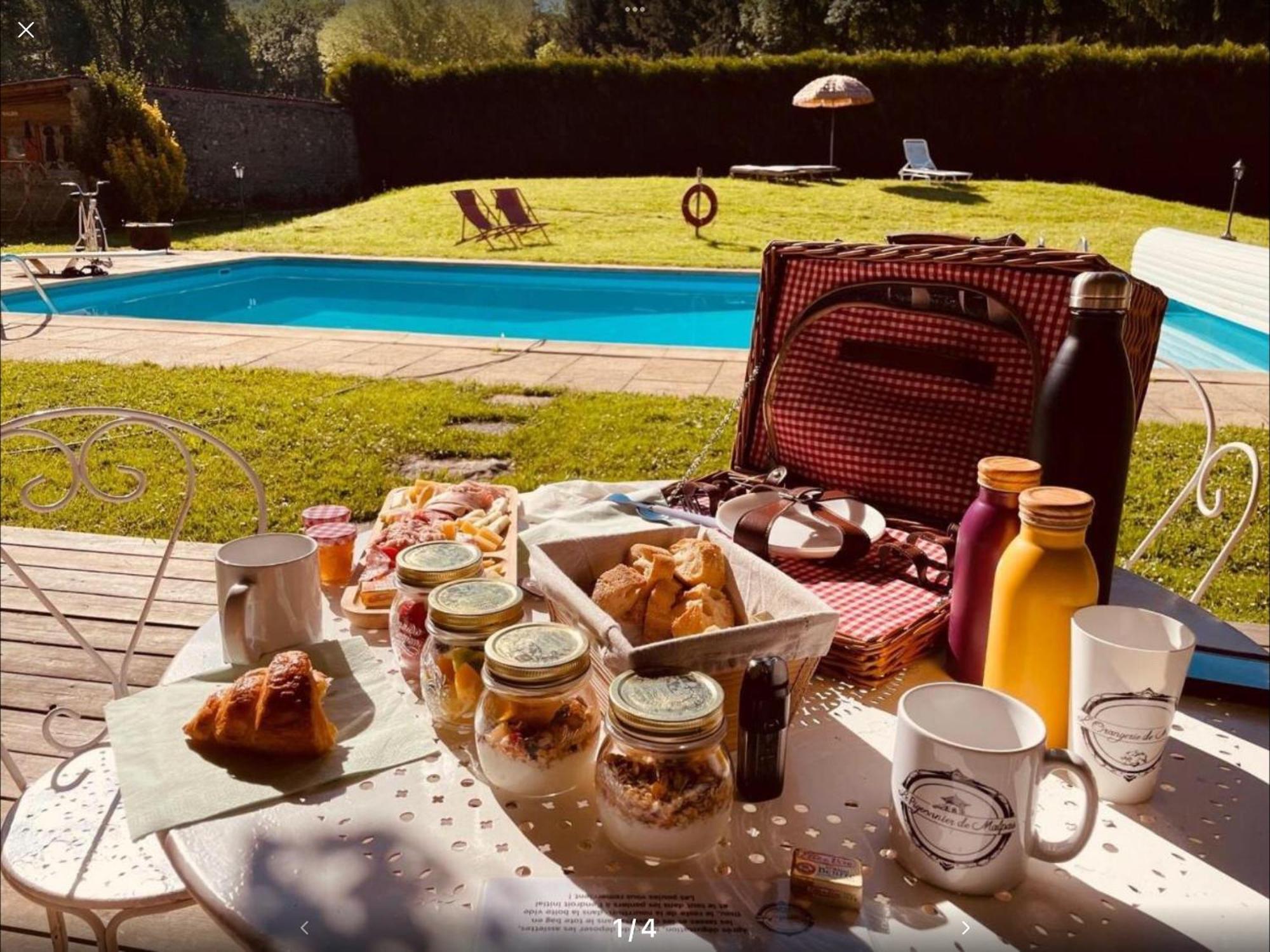 Le Colombier De Malpas Bed & Breakfast Quingey Екстериор снимка
